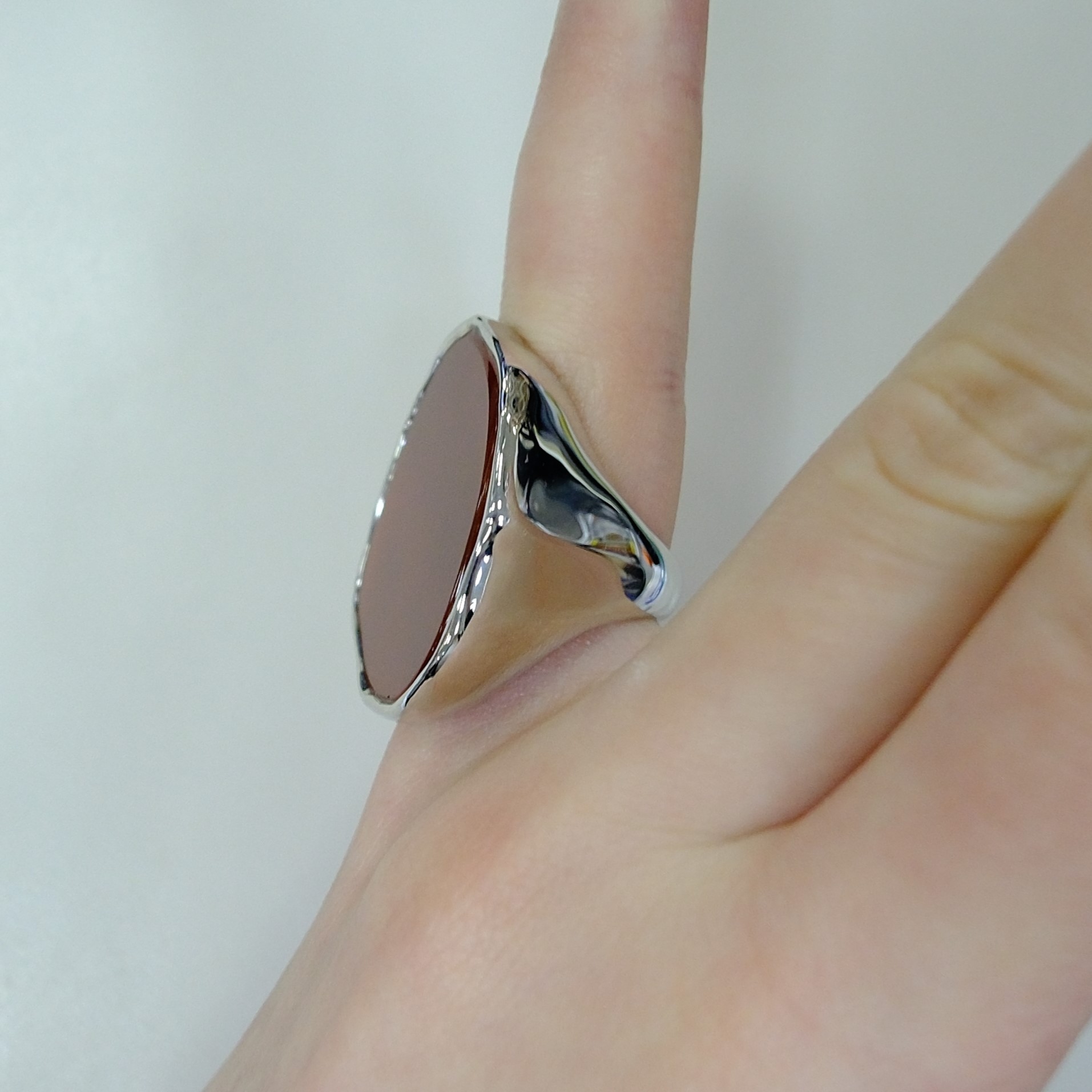 Серебряное кольцо с агатом